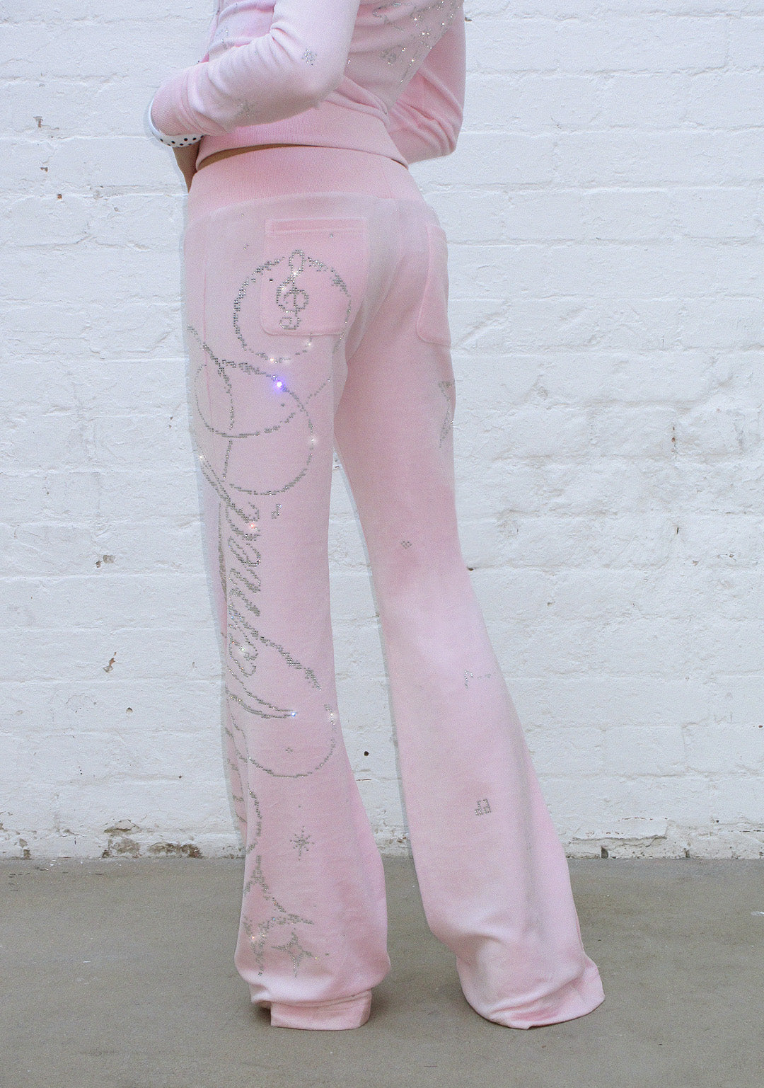 DREAMER RHINESTONE VELOUR SWEATPANTS BABY PINK