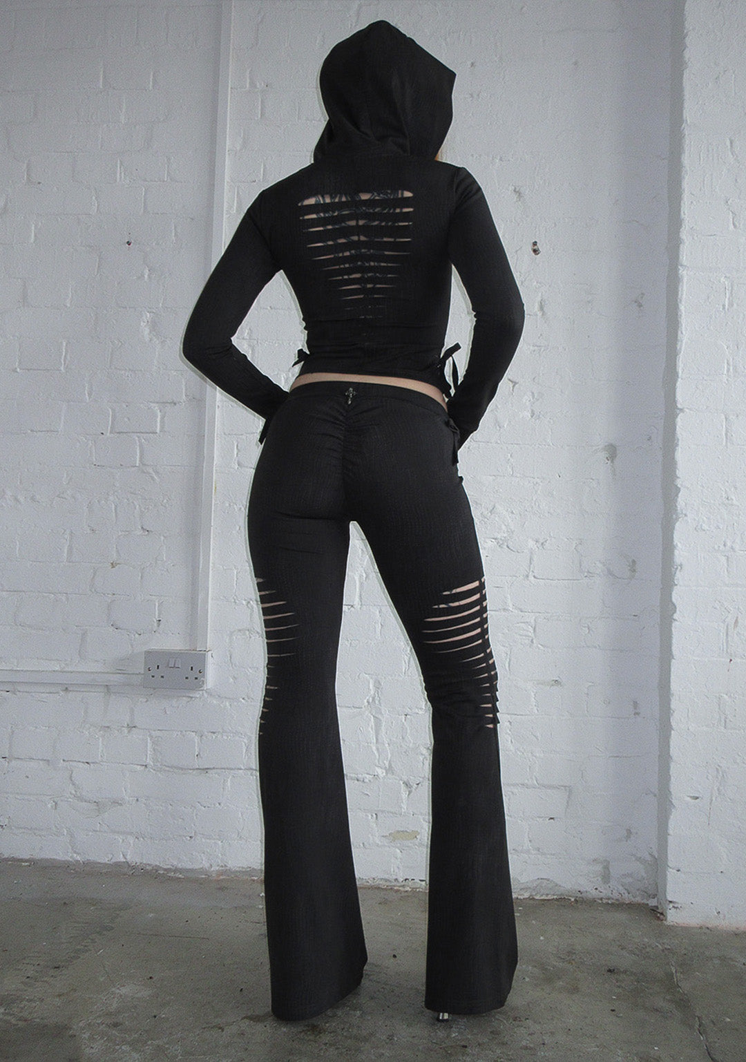 ENVY SNAKESKIN SLASHED SCULPT STRETCH PANTS CHARCOAL