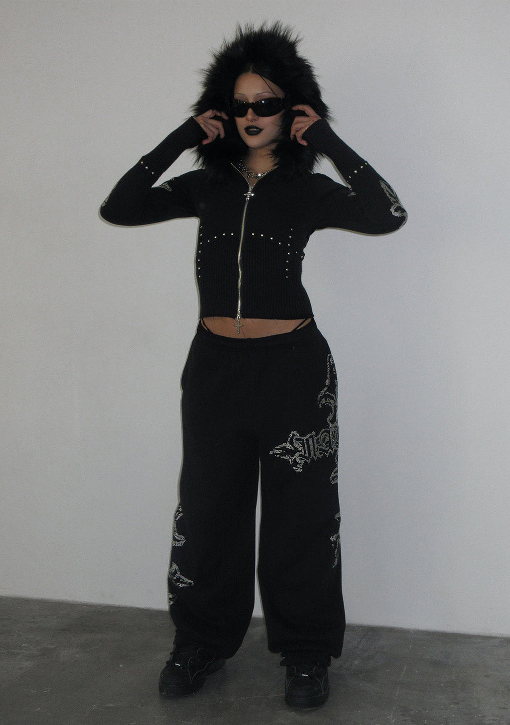 FERAL STUDDED OVERSIZED SWEATPANTS BLACK
