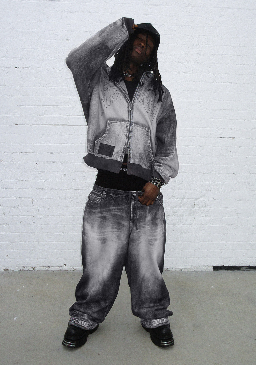 OFF GRID DENIM EFFECT OVERSIZED SWEATPANTS WASHED BLACK
