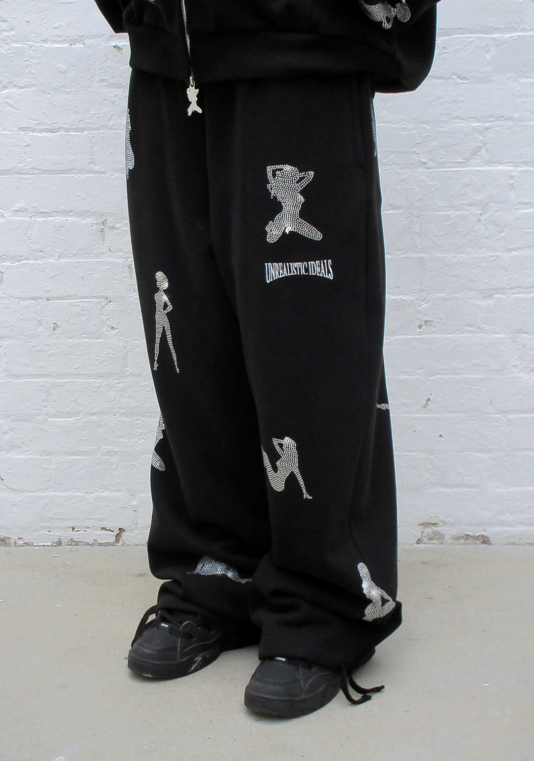 UNREALISTIC IDEALS RHINESTONE OVERSIZED SWEATPANTS BLACK